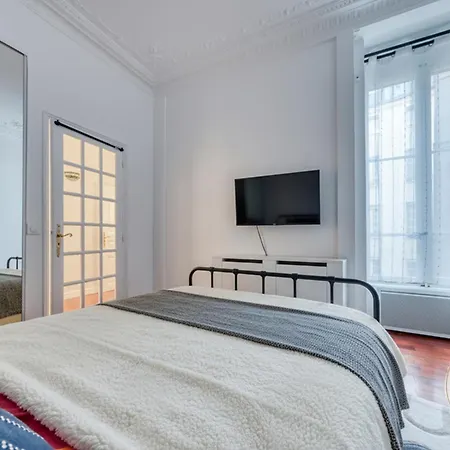 élégant 8e, Quartier Champs-élysées